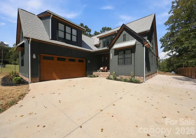 Photo 3 of Single family home for sale at 1045 Freshwater Ln, Salisbury, NC 28146 | MLS# 4424934 | Listing updated on 2026-10-08