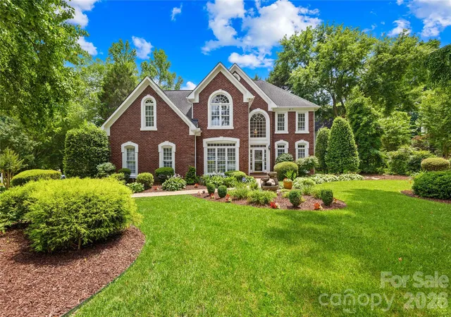Photo 2 of Single family home for sale at 9514 Hayenridge Ct, Huntersville, NC 28078 | MLS# 4424942 | Listing updated on 2026-10-23