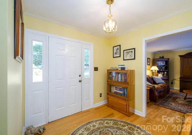 Photo 4 of Single family home for sale at 7211 Hopeton Rd, Charlotte, NC 28210 | MLS# 4424955 | Listing updated on 2026-10-30
