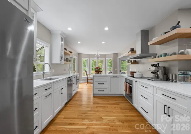 Photo 1 of Single family home for sale at 113 Laura Tr, Hendersonville, NC 28792 | MLS# 4424959 | Listing updated on 2026-10-03