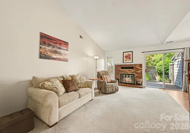 Photo 3 of Townhouse for sale at 9014 Mcalpine Cvs Ct, Charlotte, NC 28270 | MLS# 4424969 | Listing updated on 2026-09-22