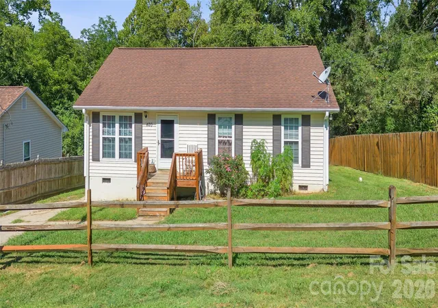 Single family home for sale at 420 Maiden Ln SW, Concord, NC 28025 | MLS# 4424970