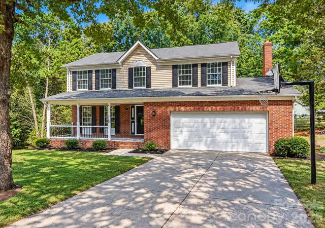 Photo 1 of Single family home for sale at 10740 Roxbury Ct, Charlotte, NC 28214 | MLS# 4424971 | Listing updated on 2026-09-29