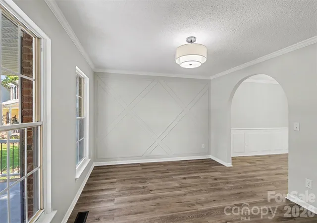 Photo 3 of Single family home for sale at 10740 Roxbury Ct, Charlotte, NC 28214 | MLS# 4424971 | Listing updated on 2026-09-29