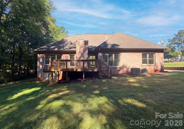 Photo 4 of Sale Pending at 143 Laurel Ridge Ct, Gastonia, NC 28056 | MLS# 4424996 | Listing updated on 2026-09-21
