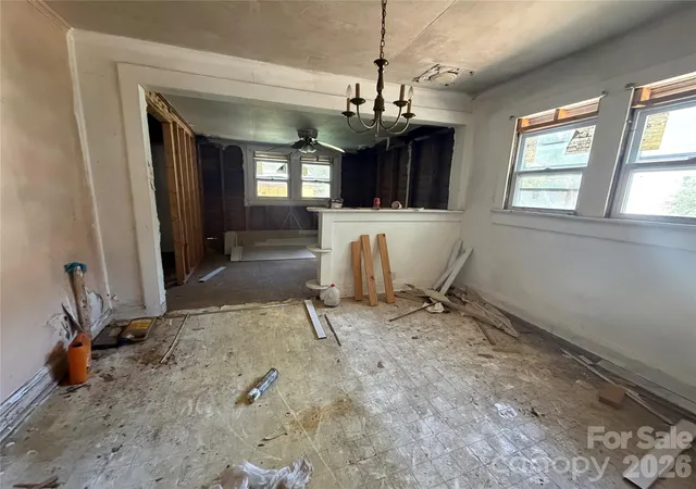 Photo 3 of Single family home for sale at 813 N Long St, Salisbury, NC 28144 | MLS# 4425002 | Listing updated on 2026-09-16