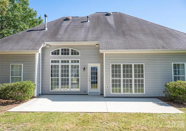 Photo 4 of Single family home for sale at 3109 Yates Ml Dr SW, Concord, NC 28027 | MLS# 4425009 | Listing updated on 2026-09-29