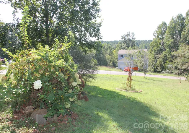 Photo 4 of Single family home for sale at 115 Anderson Acres Dr, Harmony, NC 28634 | MLS# 4425013 | Listing updated on 2026-09-19