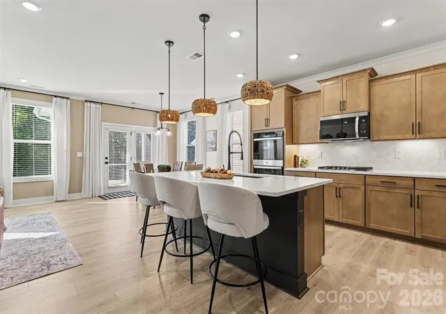 Photo 4 of Single family home for sale at 7513 Bainbridge Rd, Sherrills Ford, NC 28673 | MLS# 4425018 | Listing updated on 2026-10-04