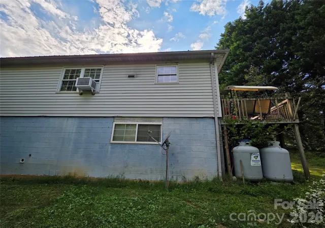 Photo 4 of Single family home for sale at 601 Hennessee St, Morganton, NC 28655 | MLS# 4425023 | Listing updated on 2026-09-16