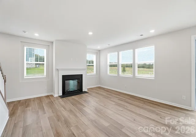 Photo 3 of Single family home for sale at 2701 Westmont Dr, Gastonia, NC 28052 | MLS# 4425031 | Listing updated on 2026-10-04