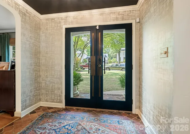 Photo 2 of Single family home for sale at 2516 Handley Pl, Charlotte, NC 28226 | MLS# 4425043 | Listing updated on 2026-09-23