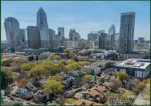 Photo 2 of Condo for sale at 423 W 8th Street #73, Charlotte, NC 28202 | MLS# 4425095 | Listing updated on 2026-09-17