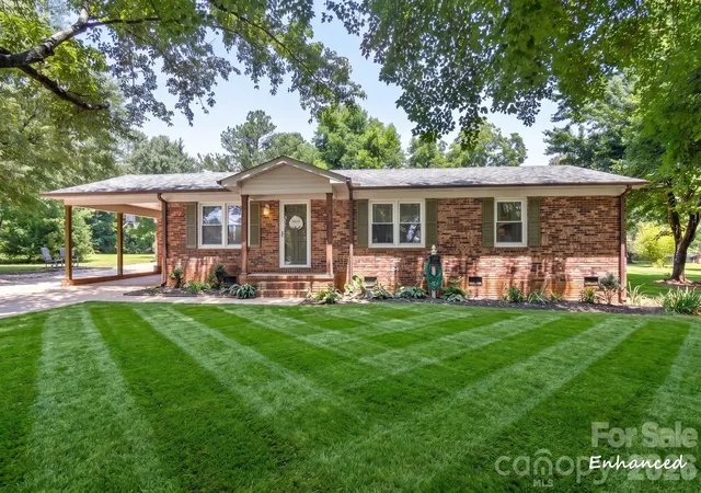 Photo 1 of Single family home for sale at 5654 Chadwick Ct, Rock Hill, SC 29732 | MLS# 4425098 | Listing updated on 2026-09-22