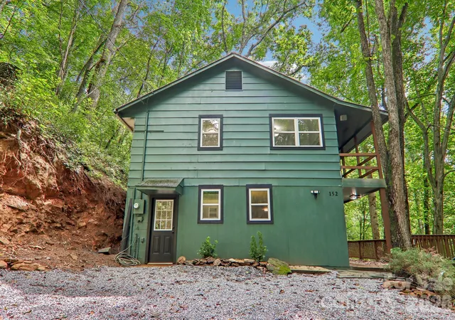 Photo 1 of Single family home for sale at 152 Dream Mountain Blvd, Canton, NC 28716 | MLS# 4425103 | Listing updated on 2026-09-23