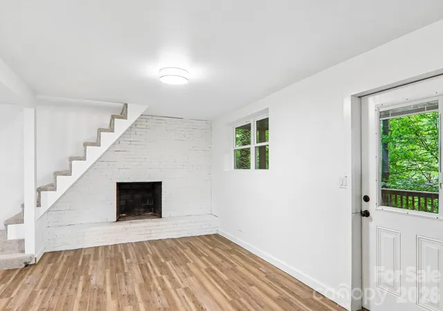 Photo 4 of Single family home for sale at 152 Dream Mountain Blvd, Canton, NC 28716 | MLS# 4425103 | Listing updated on 2026-09-23