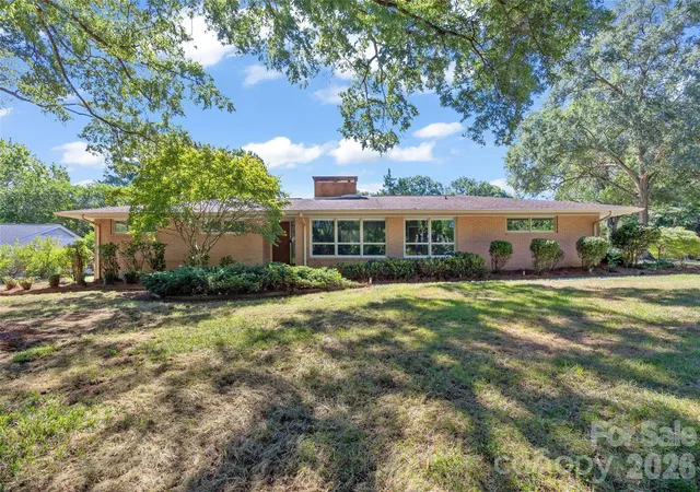 Photo 1 of Single family home for sale at 933 Coulwood Dr, Charlotte, NC 28214 | MLS# 4425110 | Listing updated on 2026-10-04
