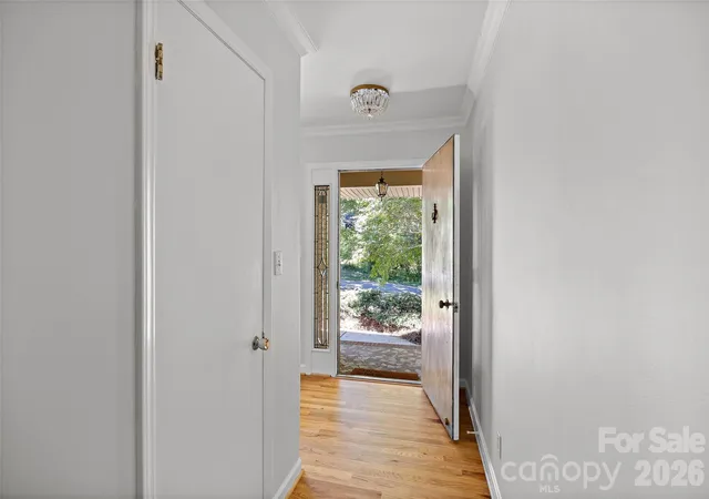Photo 4 of Single family home for sale at 933 Coulwood Dr, Charlotte, NC 28214 | MLS# 4425110 | Listing updated on 2026-10-04