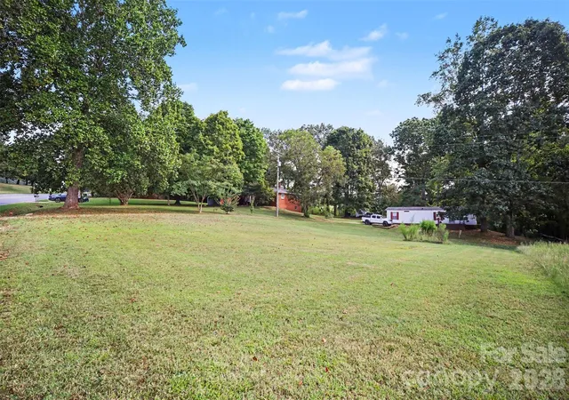 Photo 30 of Single family home for sale at 1308 E Stagecoach Trl, Lawndale, NC 28090 | MLS# 4425114 | Listing updated on 2026-10-05
