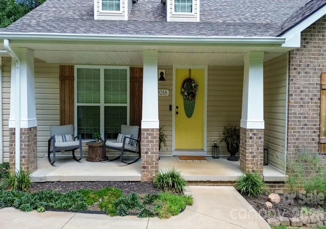 Photo 3 of Single family home for sale at 2055 Piper Ridge Dr, Lenoir, NC 28645 | MLS# 4425139 | Listing updated on 2026-09-30