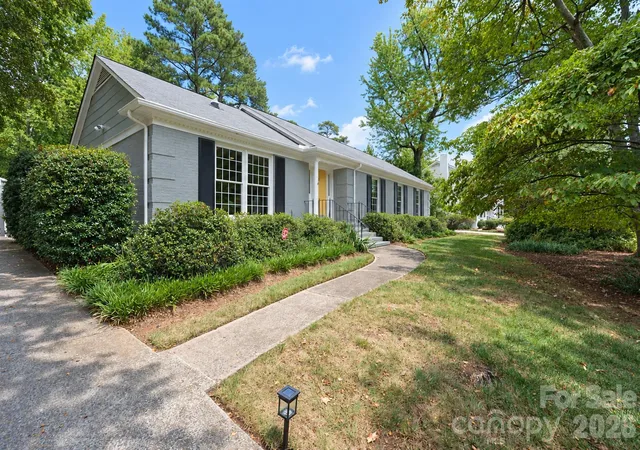 Photo 1 of Single family home for sale at 6009 Bismark Pl, Charlotte, NC 28211 | MLS# 4425141 | Listing updated on 2026-10-01