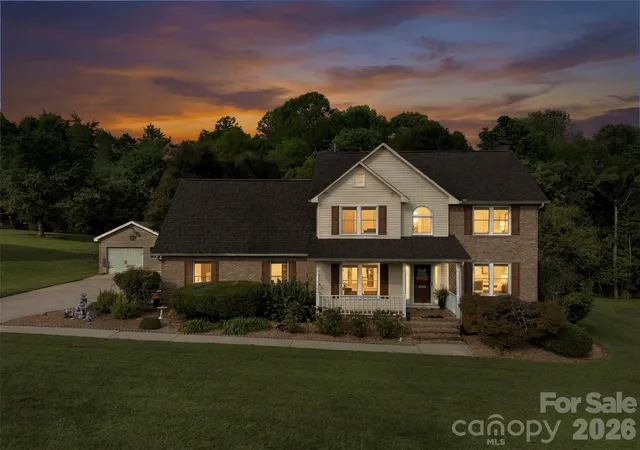 Photo 1 of Single family home for sale at 130 Ridge Crk Ct, Salisbury, NC 28147 | MLS# 4425146 | Listing updated on 2026-09-18