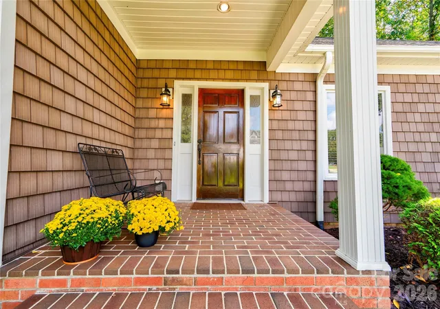 Photo 3 of Single family home for sale at 1808 Arbor Way Dr, Shelby, NC 28150 | MLS# 4425151 | Listing updated on 2026-09-17