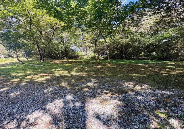 Photo 3 of Single family home for sale at 228 Westbrook St, Lenoir, NC 28645 | MLS# 4425152 | Listing updated on 2026-10-05