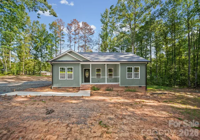 Photo 1 of Single family home for sale at 1635 Rollingwood Dr, Kannapolis, NC 28081 | MLS# 4425158 | Listing updated on 2026-10-08