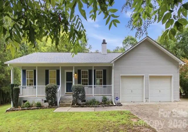 Single family home for sale at 128 Maxamy Ln, Mooresville, NC 28117 | MLS# 4425165