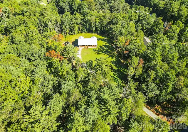 Photo 4 of Single family home for sale at 335 James View Rd, Marion, NC 28752 | MLS# 4425169 | Listing updated on 2026-09-30
