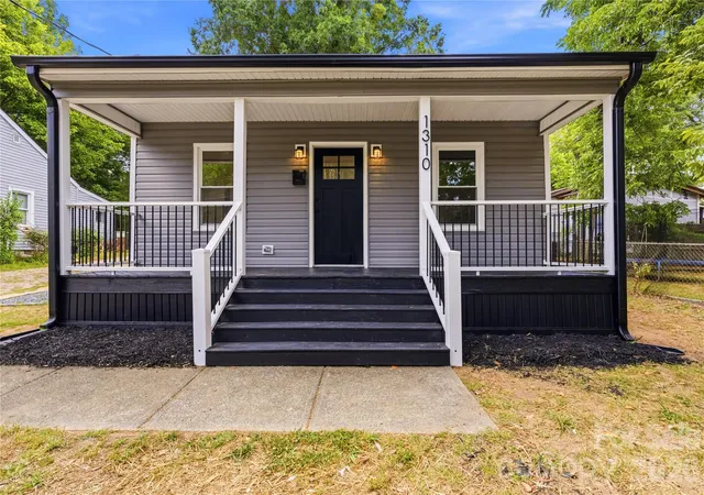 Photo 1 of Single family home for sale at 1310 Marne St, Winston Salem, NC 27107 | MLS# 4425182 | Listing updated on 2026-10-02