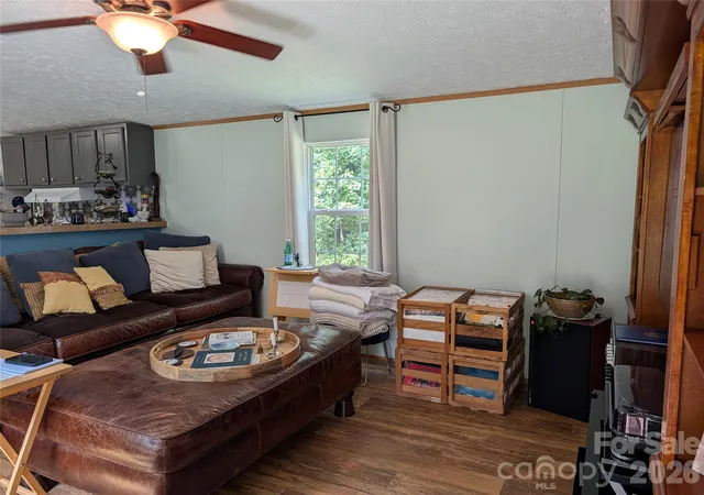 Photo 4 of Single family home for sale at 29 Herschel King Dr, Candler, NC 28715 | MLS# 4425195 | Listing updated on 2026-09-30