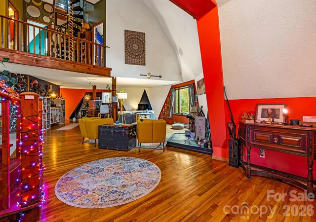 Photo 3 of Single family home for sale at 425 Bob Barnwell Rd, Asheville, NC 28803 | MLS# 4425201 | Listing updated on 2026-09-19