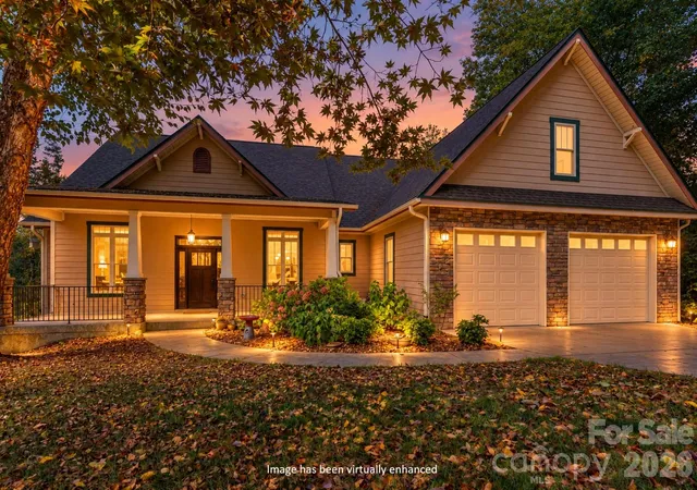 Photo 1 of Single family home for sale at 5 Meadowbrook Ln, Weaverville, NC 28787 | MLS# 4425213 | Listing updated on 2026-10-09