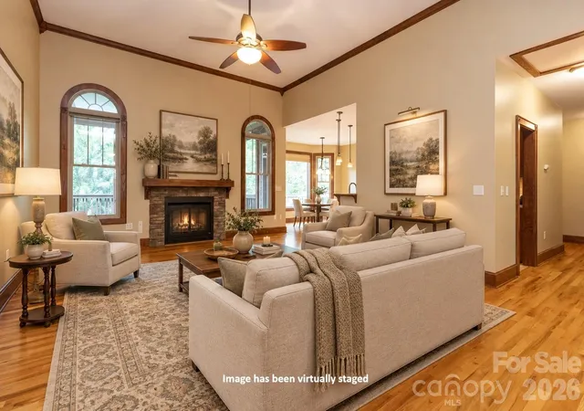 Photo 4 of Single family home for sale at 5 Meadowbrook Ln, Weaverville, NC 28787 | MLS# 4425213 | Listing updated on 2026-09-17