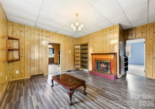 Photo 3 of Single family home for sale at 217 S Highland St, Gastonia, NC 28052 | MLS# 4425231 | Listing updated on 2026-10-02