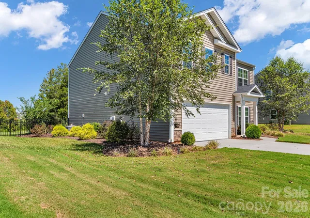 Photo 3 of Single family home for sale at 350 Daniel Dr, Lexington, NC 27295 | MLS# 4425243 | Listing updated on 2026-09-17