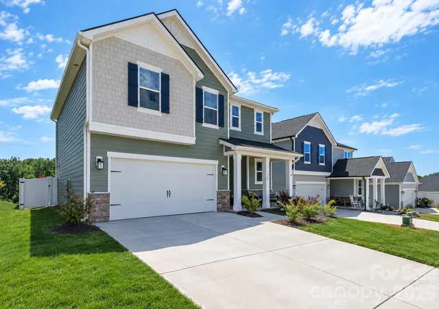 Photo 2 of Single family home for sale at 3018 Cunningham Farm Dr, Indian Trail, NC 28079 | MLS# 4425246 | Listing updated on 2026-09-18