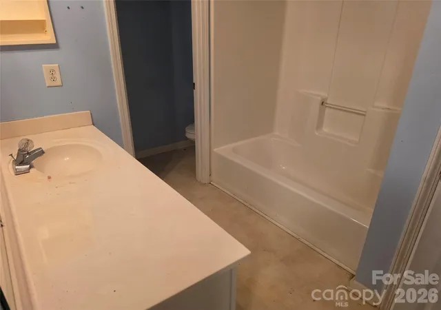 Photo 4 of Townhouse for sale at 9620 Terrier Way, Charlotte, NC 28269 | MLS# 4425249 | Listing updated on 2026-10-15