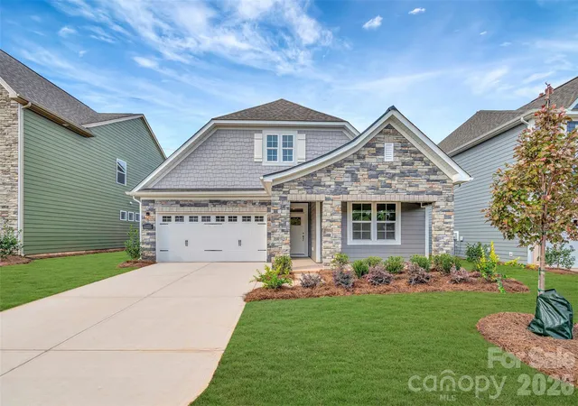 Photo 1 of Single family home for sale at 7120 Helmans Dr, Huntersville, NC 28078 | MLS# 4425250 | Listing updated on 2026-10-07