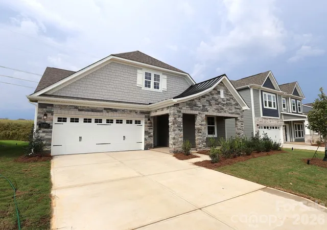 Photo 1 of Single family home for sale at 7120 Helmans Dr, Huntersville, NC 28078 | MLS# 4425250 | Listing updated on 2026-09-22