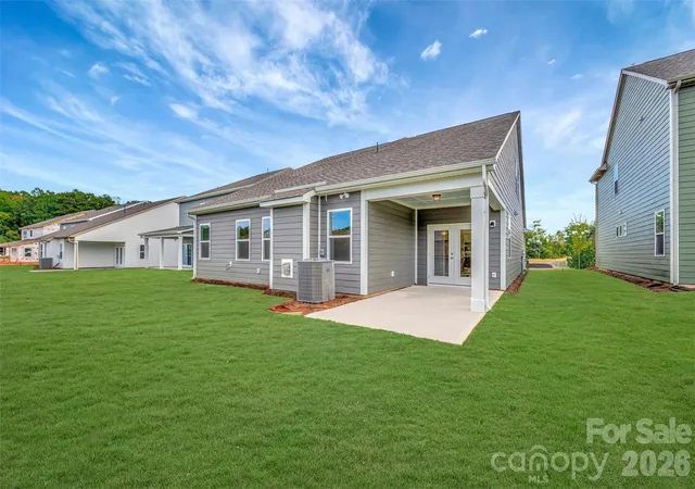 Photo 3 of Single family home for sale at 7120 Helmans Dr, Huntersville, NC 28078 | MLS# 4425250 | Listing updated on 2026-10-07