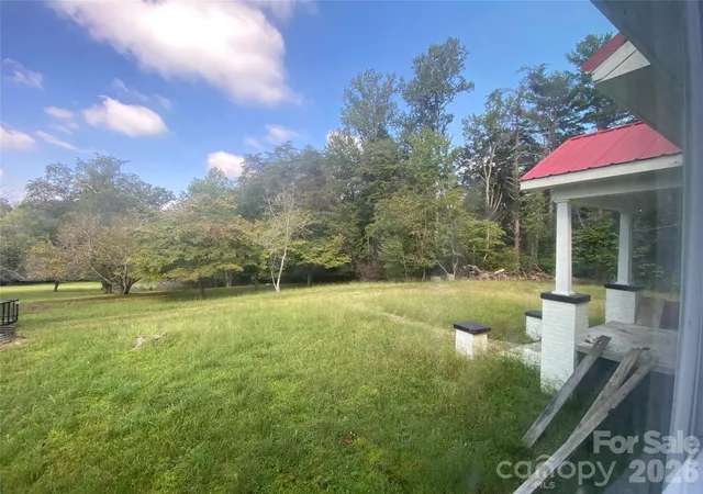 Photo 3 of Single family home for sale at 615 Vine Arden Rd, Morganton, NC 28655 | MLS# 4425252 | Listing updated on 2026-10-06