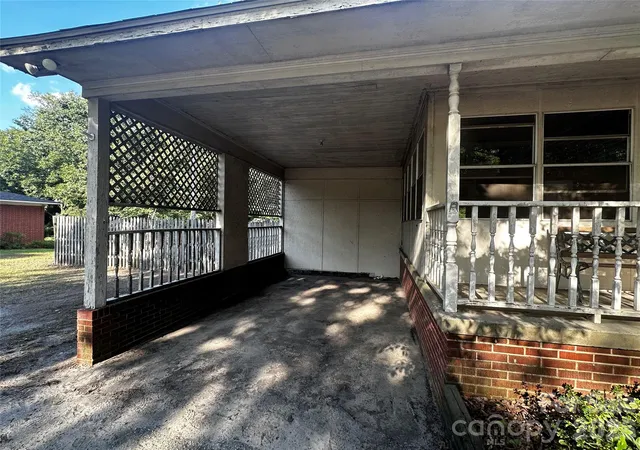 Photo 2 of Single family home for sale at 1093 Evans Ml Rd, Pageland, SC 29728 | MLS# 4425268 | Listing updated on 2026-10-01