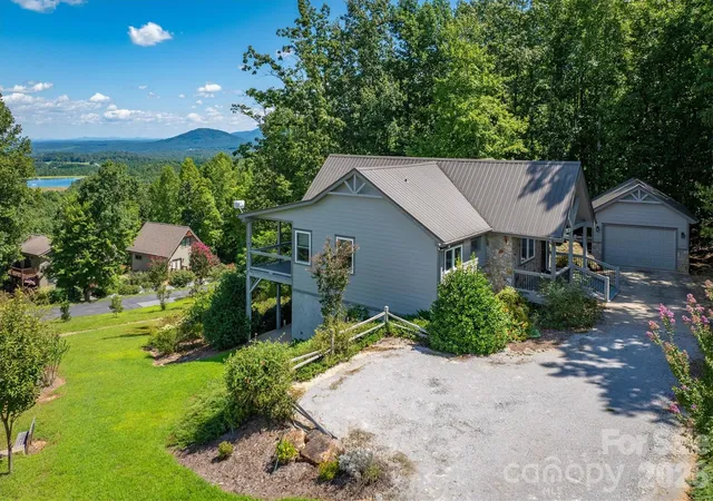 Photo 2 of Single family home for sale at 2262 Grandview Peaks Dr, Nebo, NC 28761 | MLS# 4425294 | Listing updated on 2026-09-18