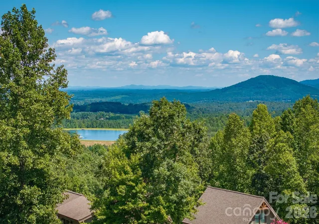 Photo 4 of Single family home for sale at 2262 Grandview Peaks Dr, Nebo, NC 28761 | MLS# 4425294 | Listing updated on 2026-09-18