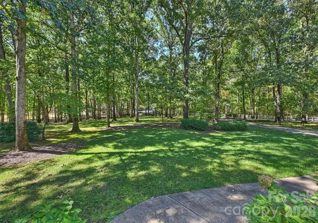 Photo 3 of Single family home for sale at 7501 Big Buck Trl, Waxhaw, NC 28173 | MLS# 4425295 | Listing updated on 2026-09-21