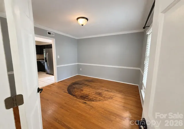 Photo 3 of Single family home for sale at 1425 Longbrook Dr, Charlotte, NC 28270 | MLS# 4425296 | Listing updated on 2026-09-19