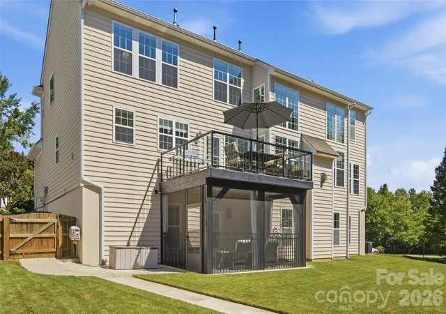 Photo 2 of Single family home for sale at 5134 Cressingham Dr, Fort Mill, SC 29707 | MLS# 4425302 | Listing updated on 2026-10-07